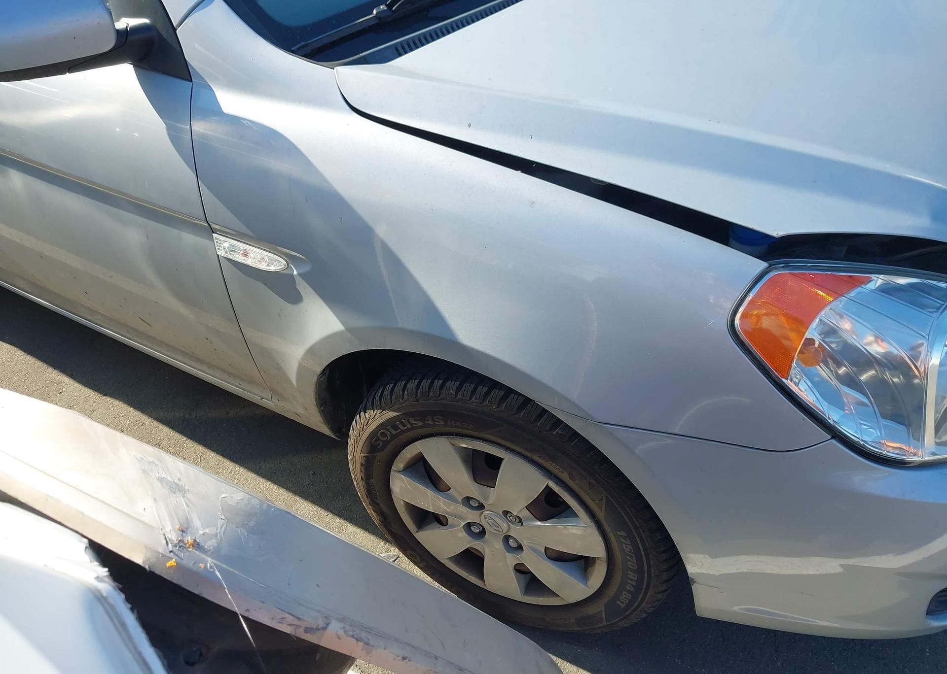 2011 HYUNDAI ACCENT SE