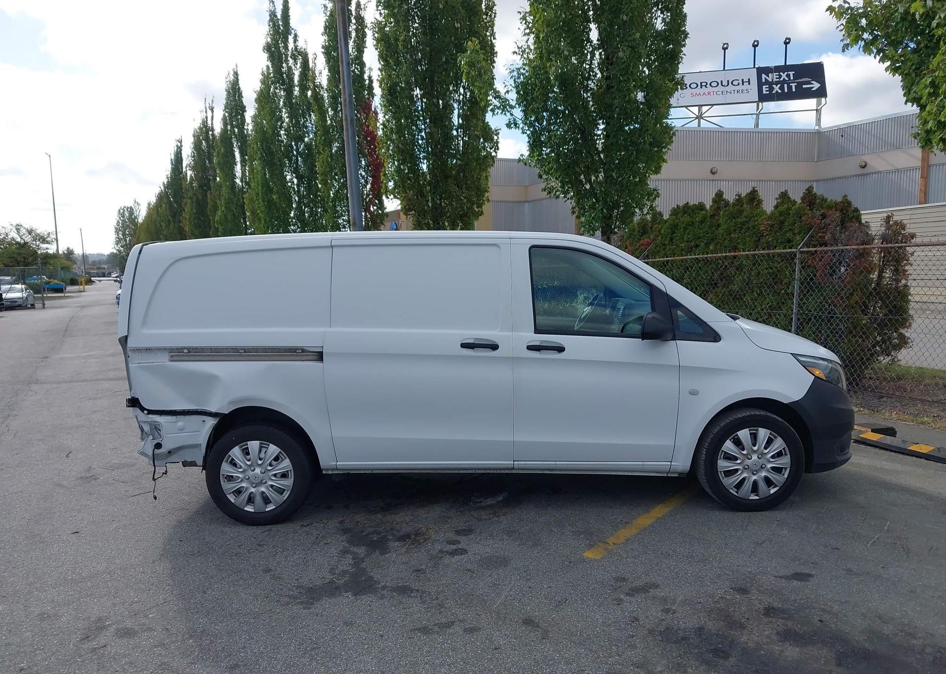 2018 MERCEDES-BENZ METRIS