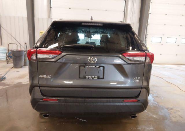 2021 TOYOTA RAV4 XLE