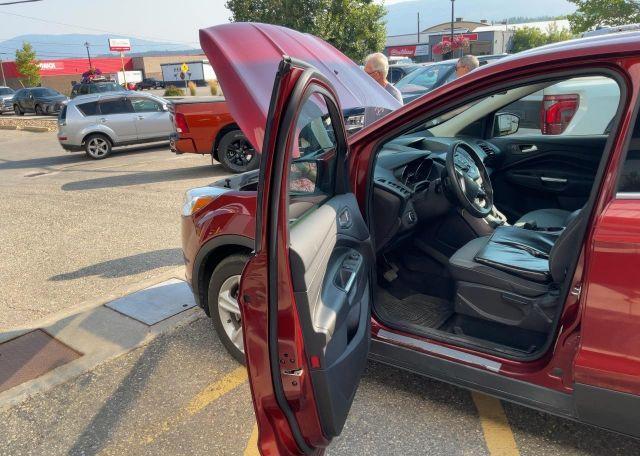 2016 FORD ESCAPE SE