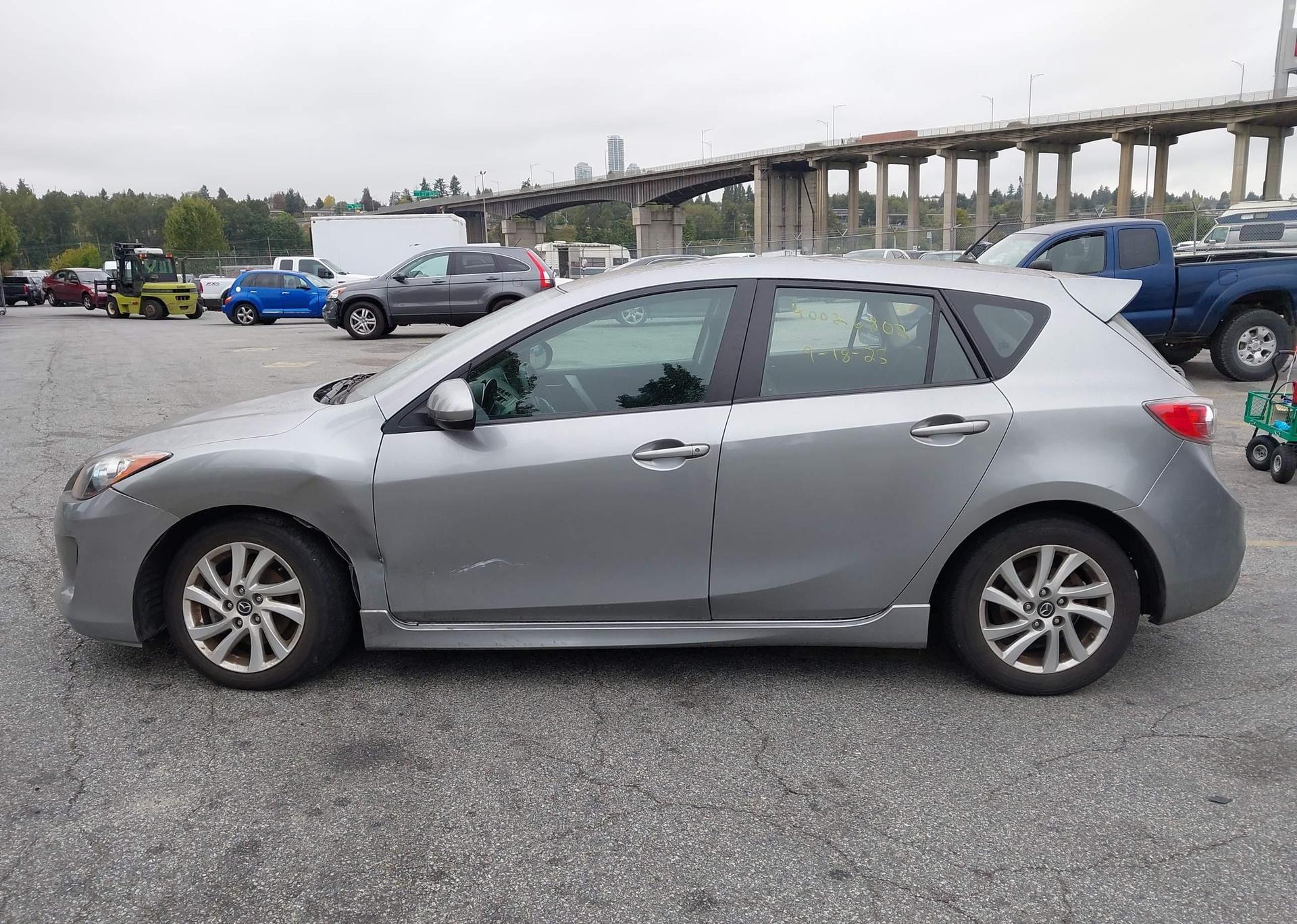 2013 MAZDA 3 I