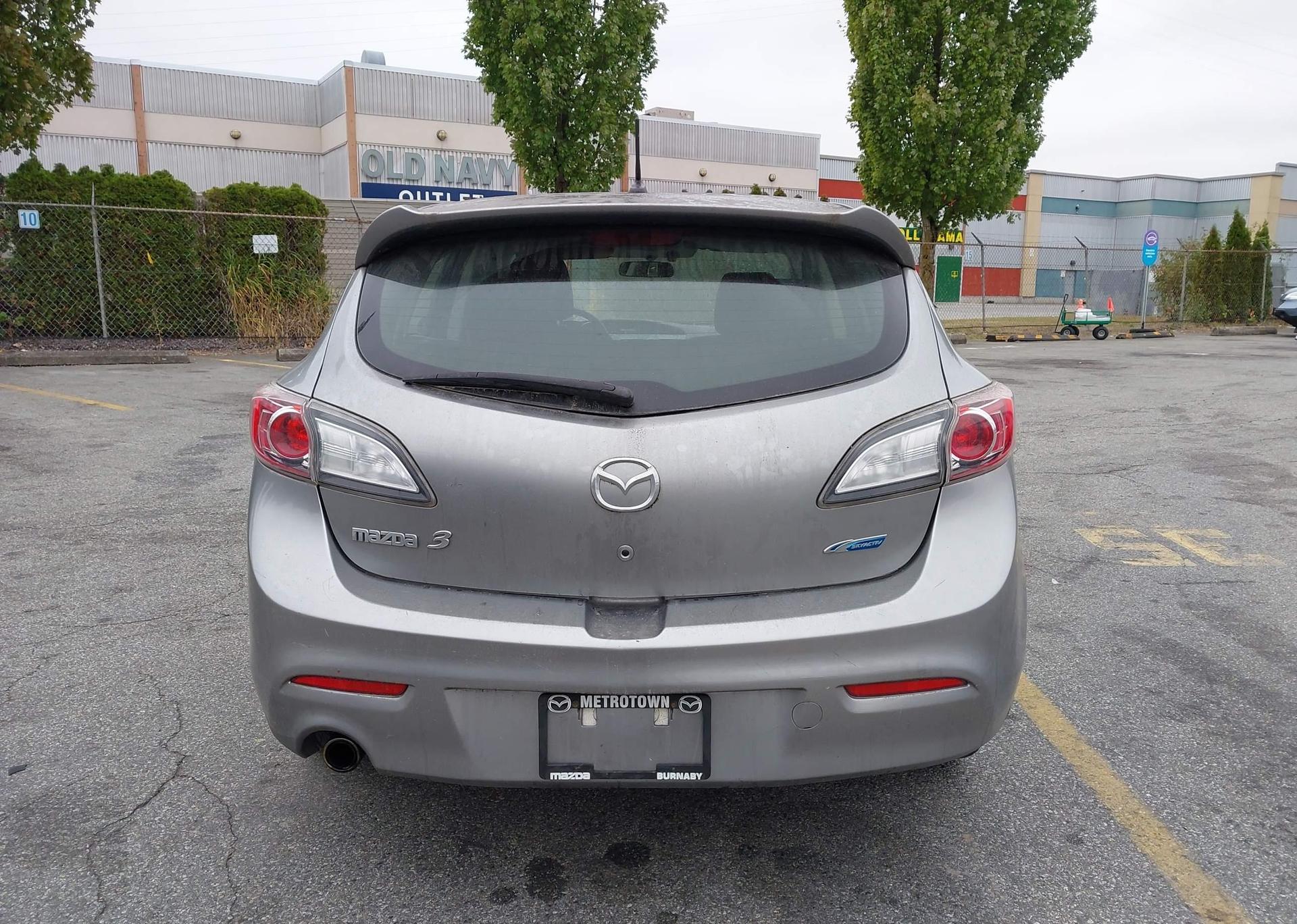 2013 MAZDA 3 I