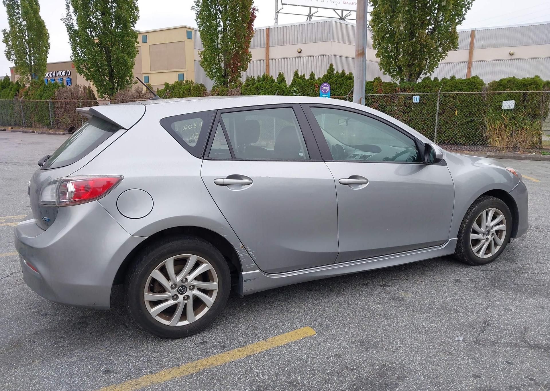 2013 MAZDA 3 I