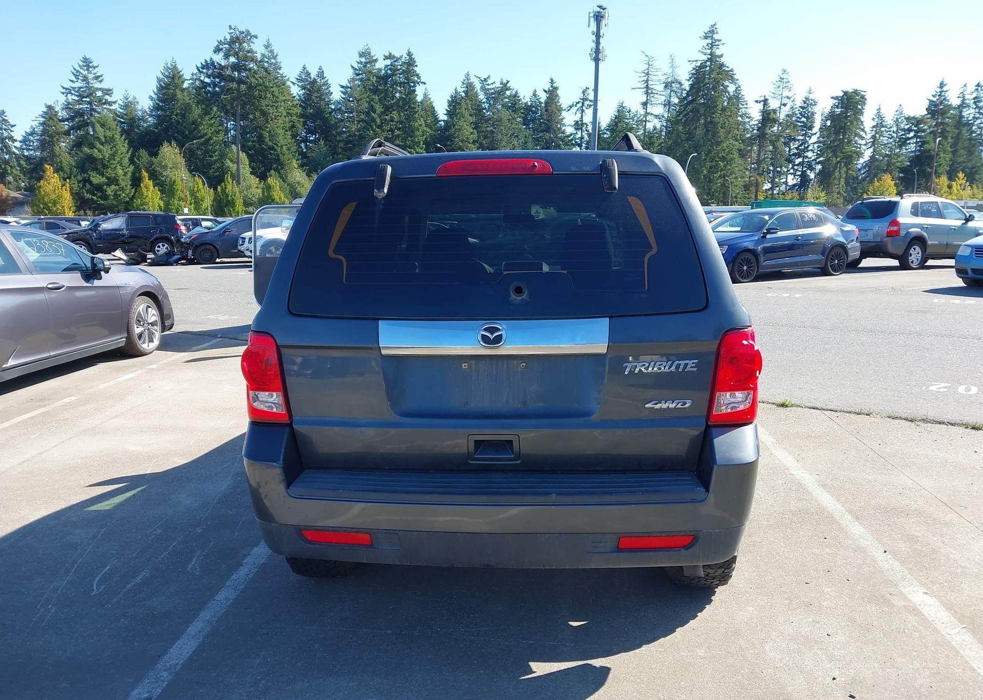2010 MAZDA TRIBUTE I