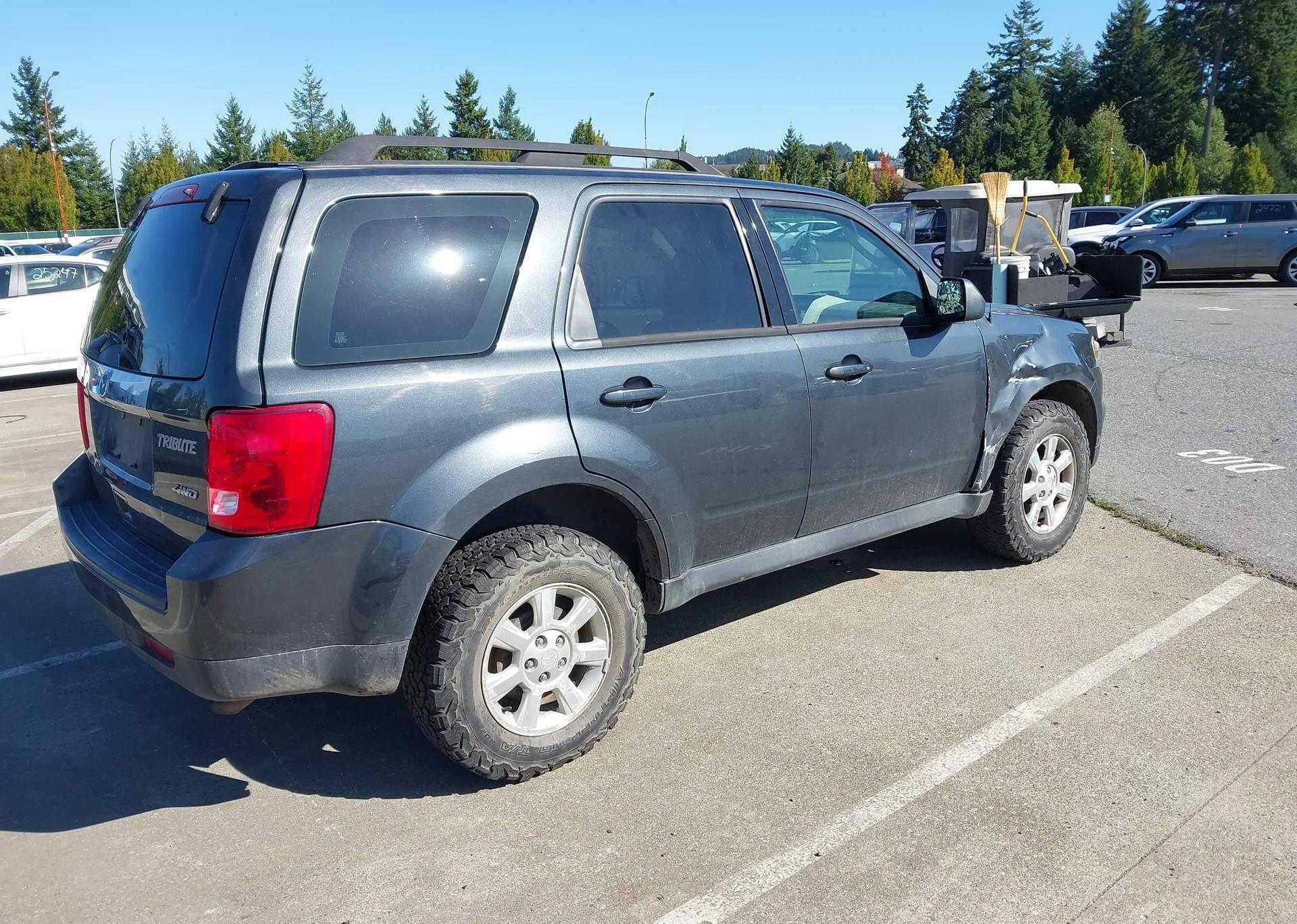 2010 MAZDA TRIBUTE I