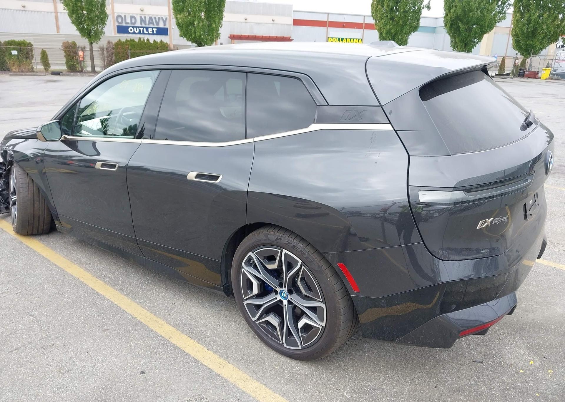 2024 BMW IX