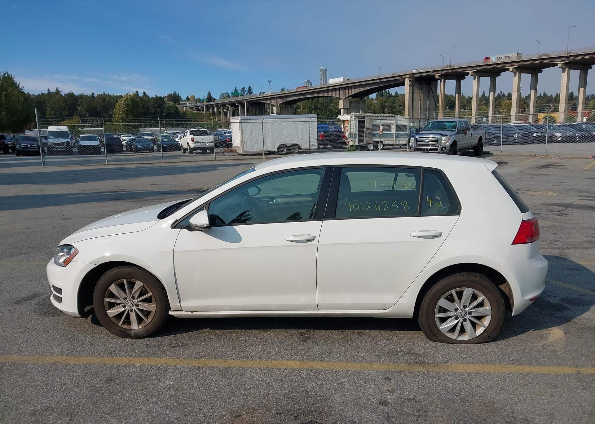 2016 VOLKSWAGEN GOLF