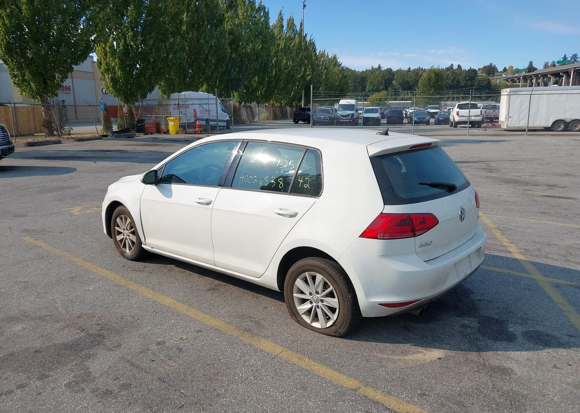 2016 VOLKSWAGEN GOLF