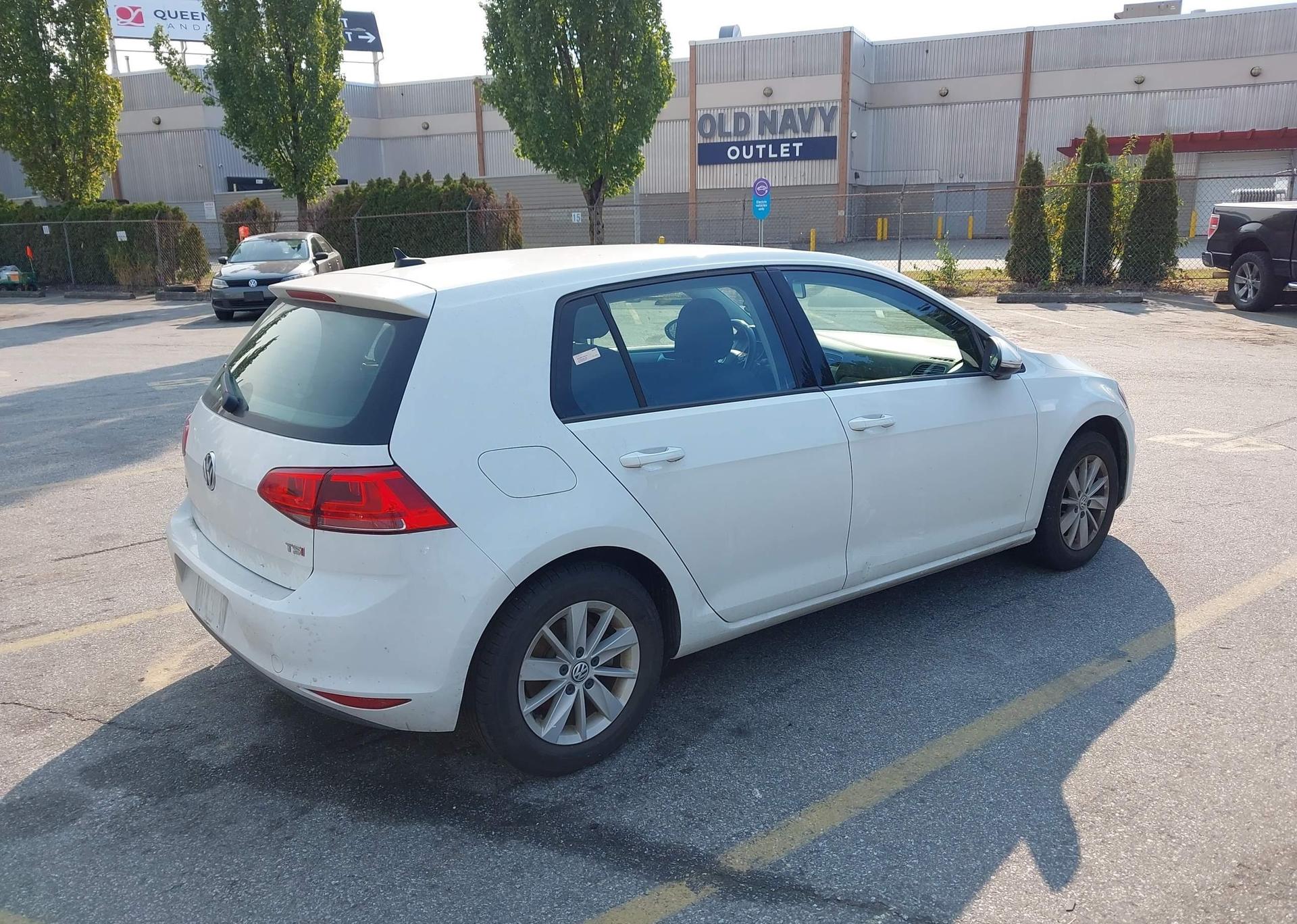 2016 VOLKSWAGEN GOLF