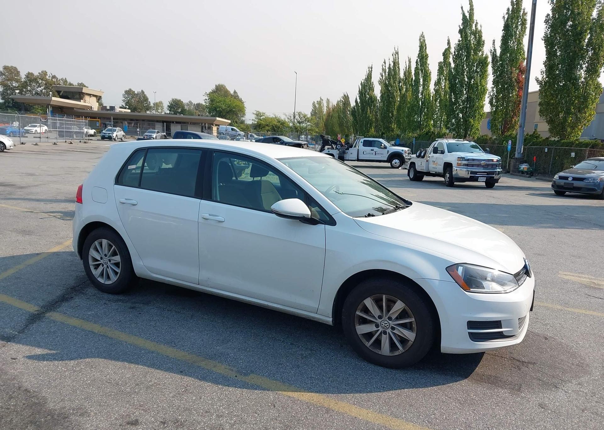 2016 VOLKSWAGEN GOLF