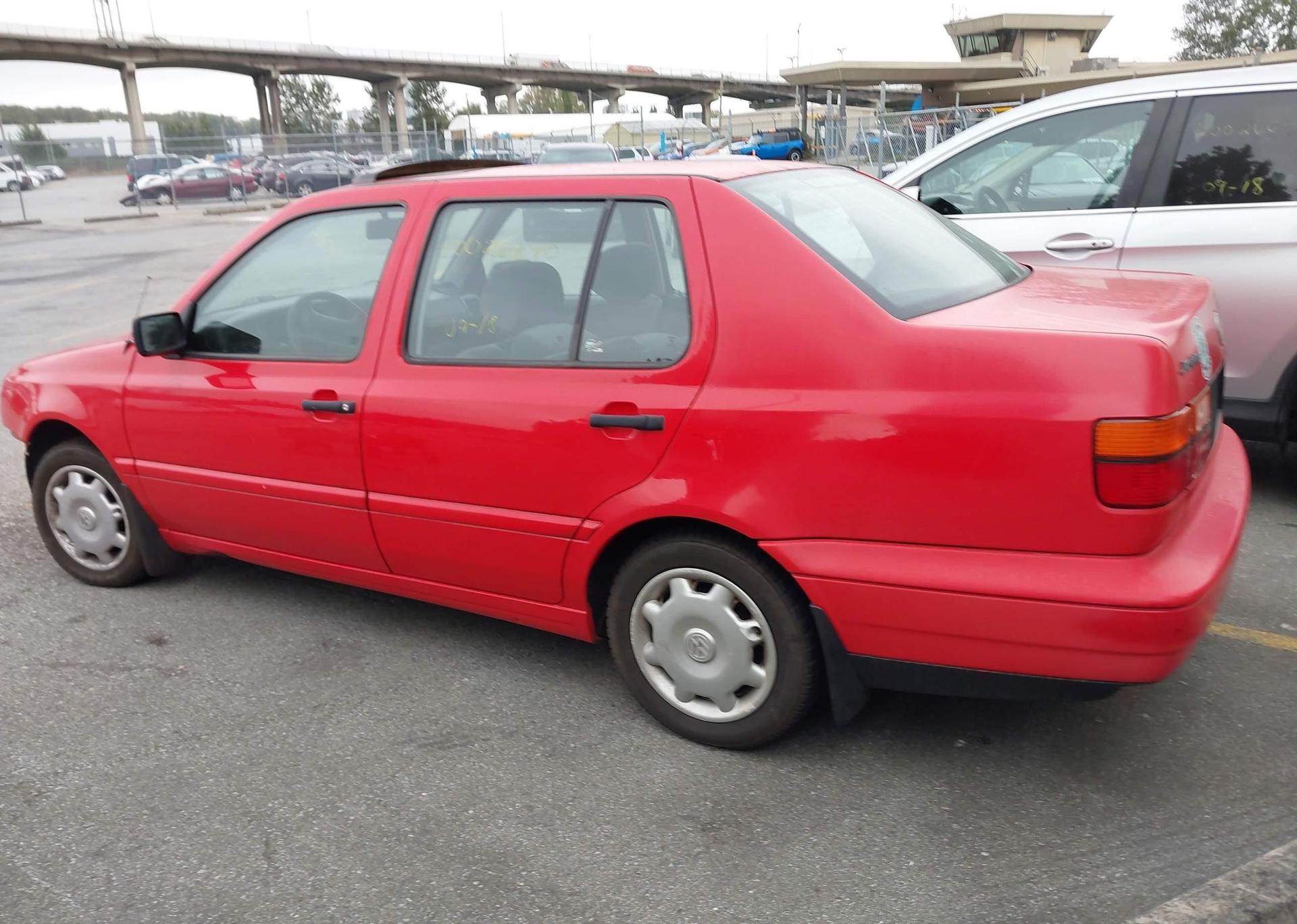 1996 VOLKSWAGEN JETTA