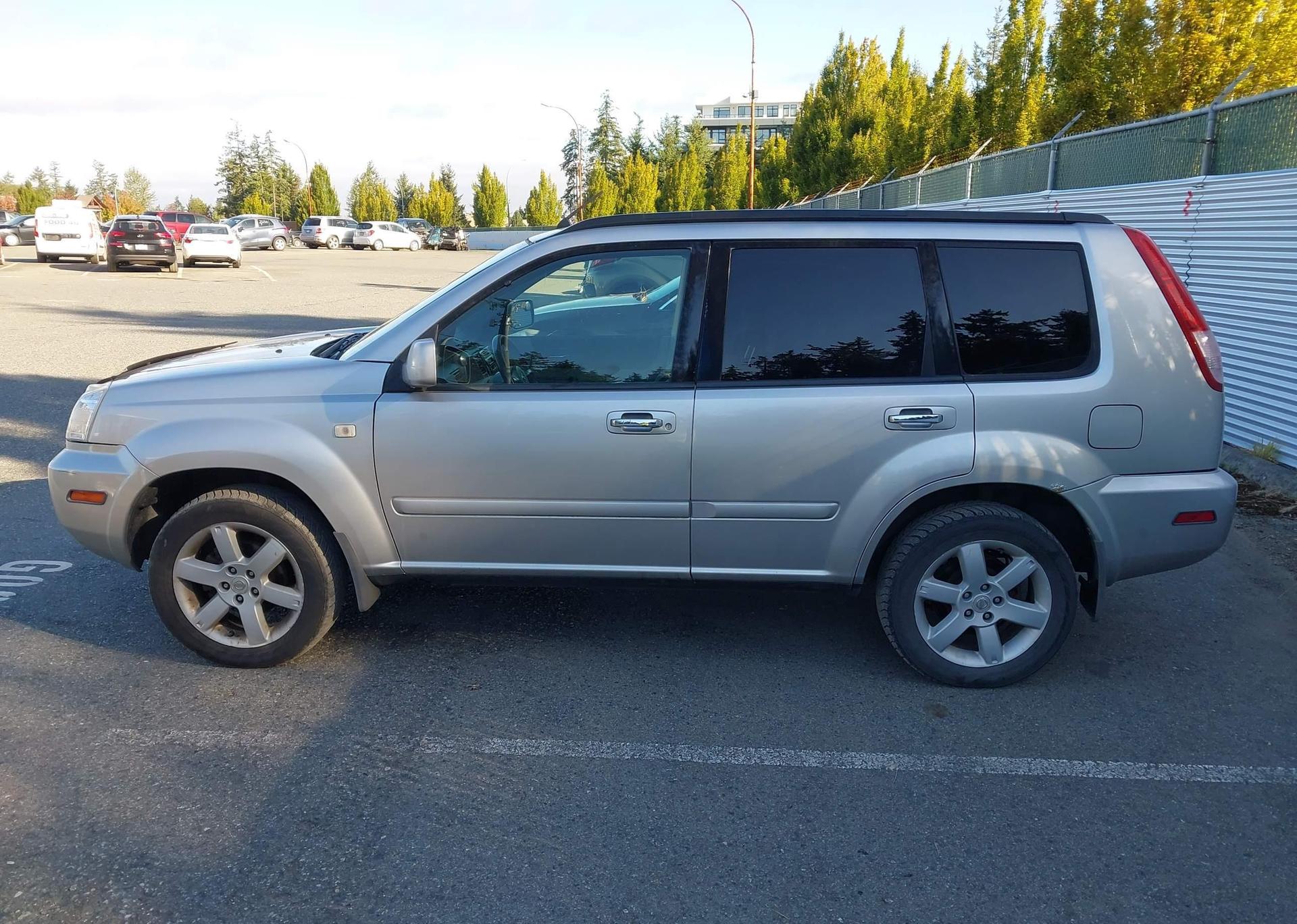 2006 NISSAN X-TRAIL XE