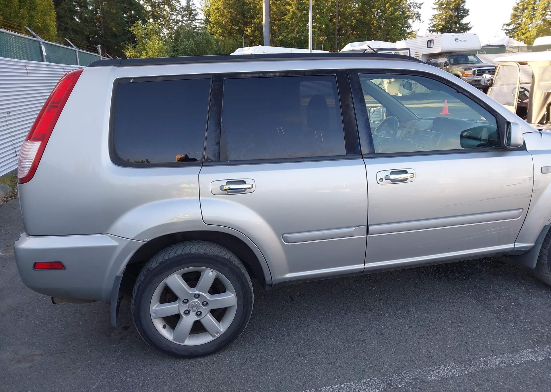 2006 NISSAN X-TRAIL XE