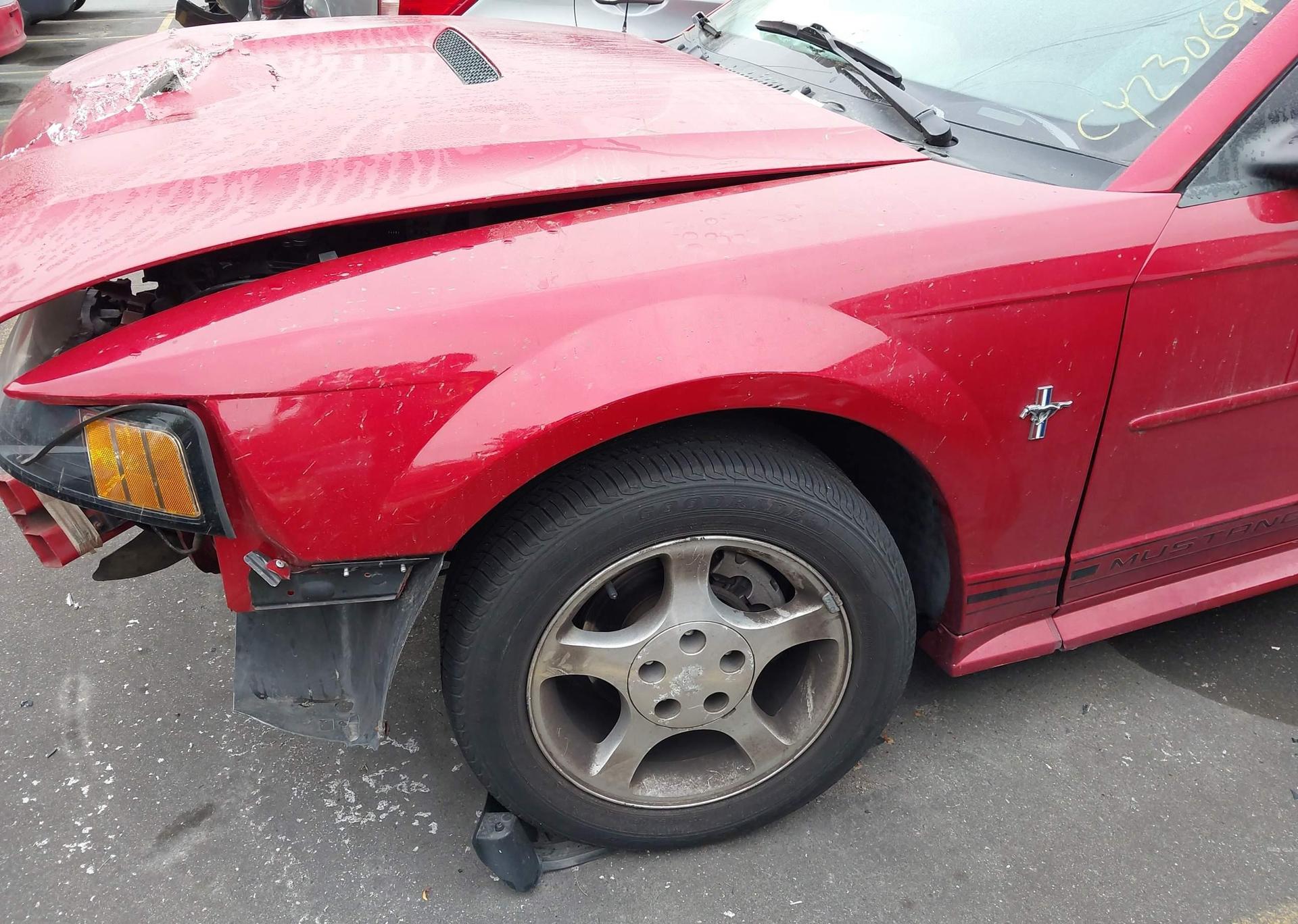 2001 FORD MUSTANG