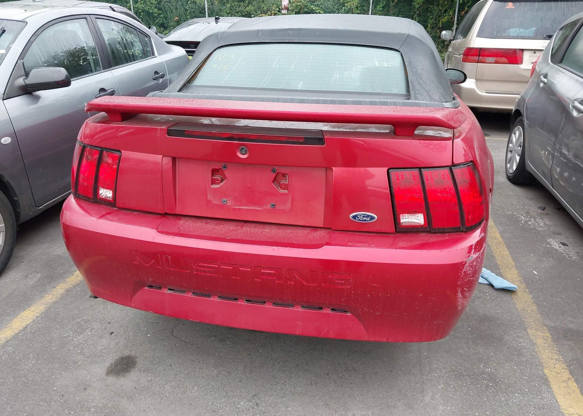 2001 FORD MUSTANG