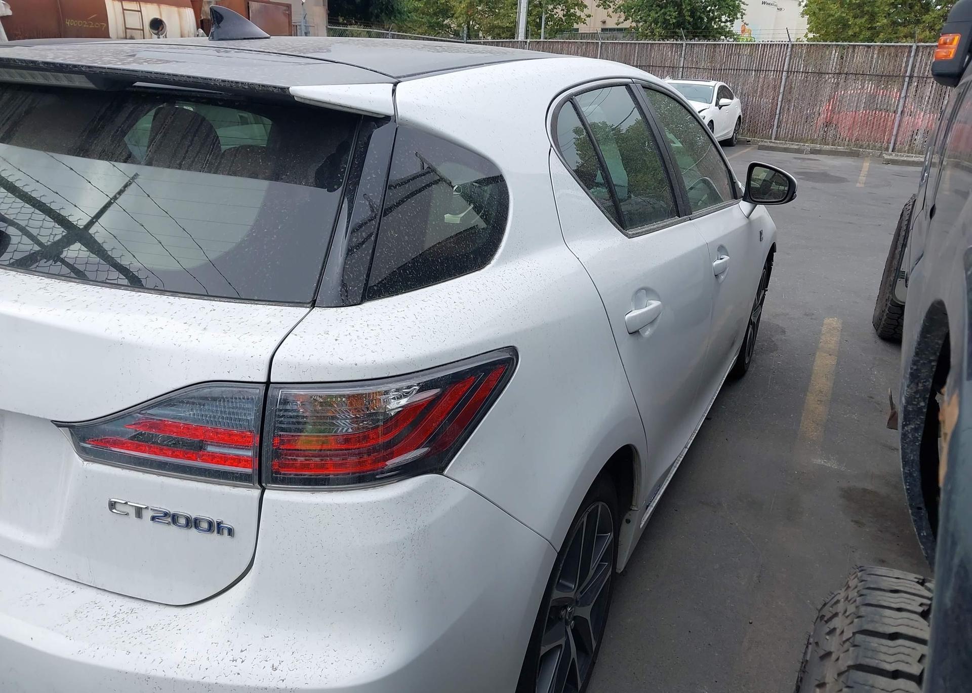 2015 LEXUS CT 200