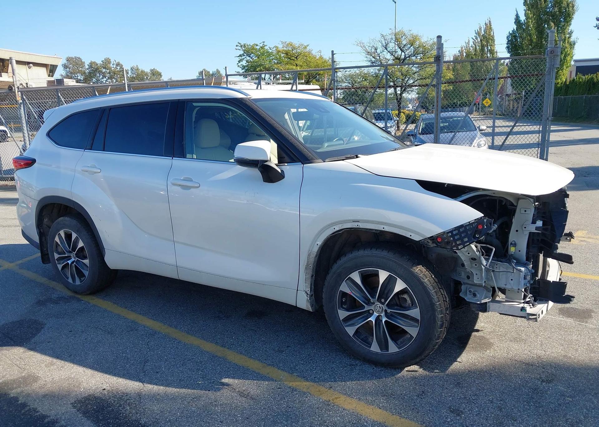 2021 TOYOTA highlander xle