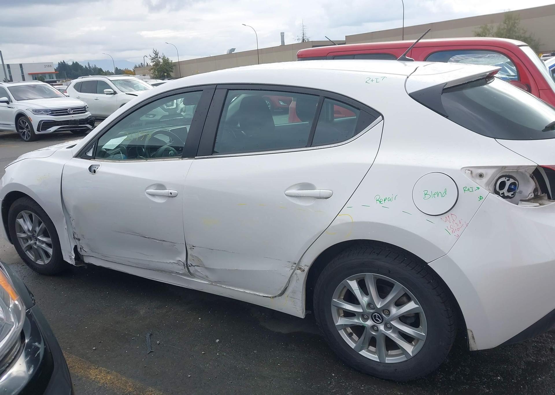 2015 MAZDA 3 TOURING