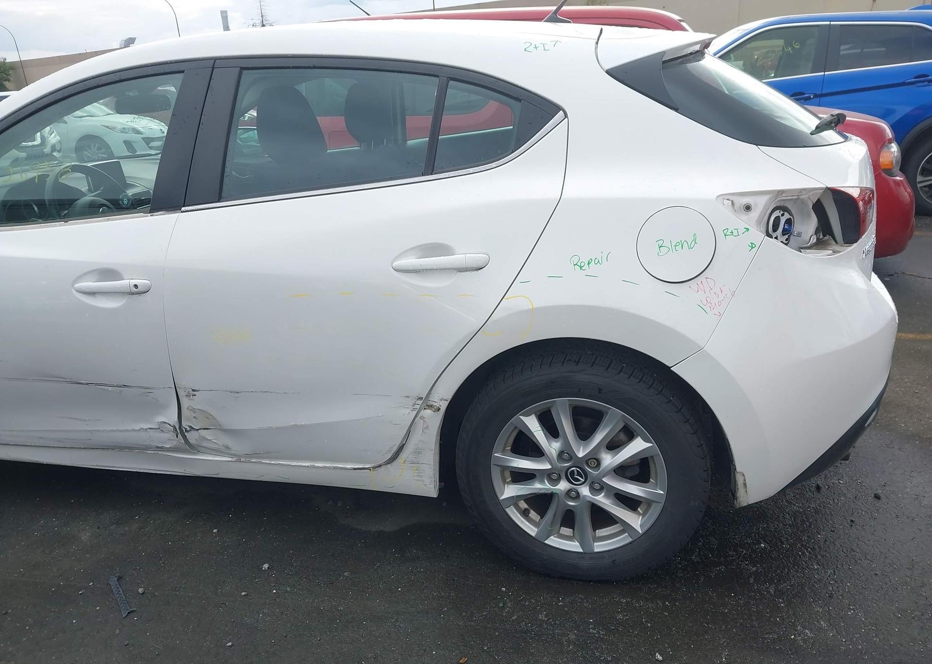 2015 MAZDA 3 TOURING