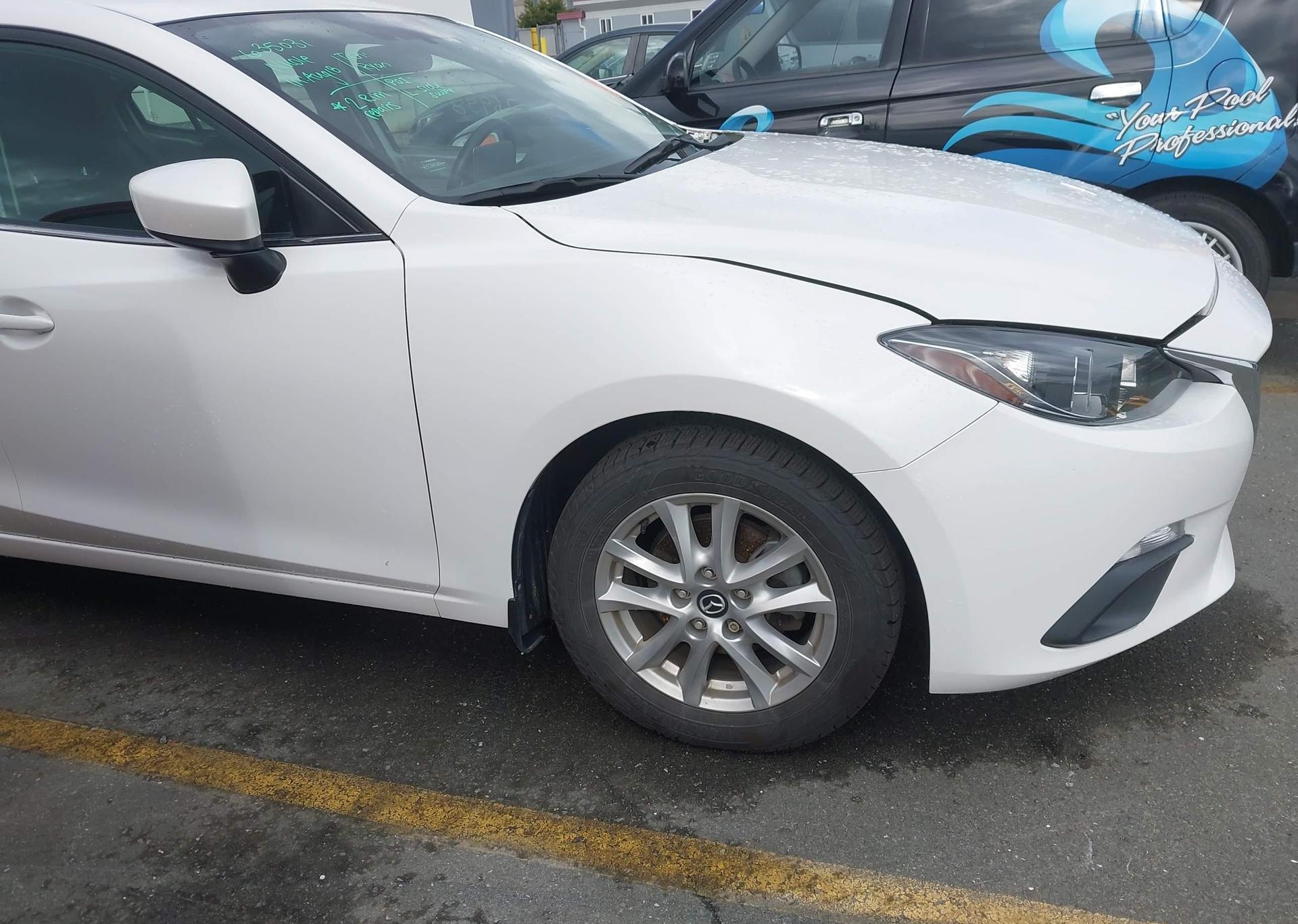 2015 MAZDA 3 TOURING
