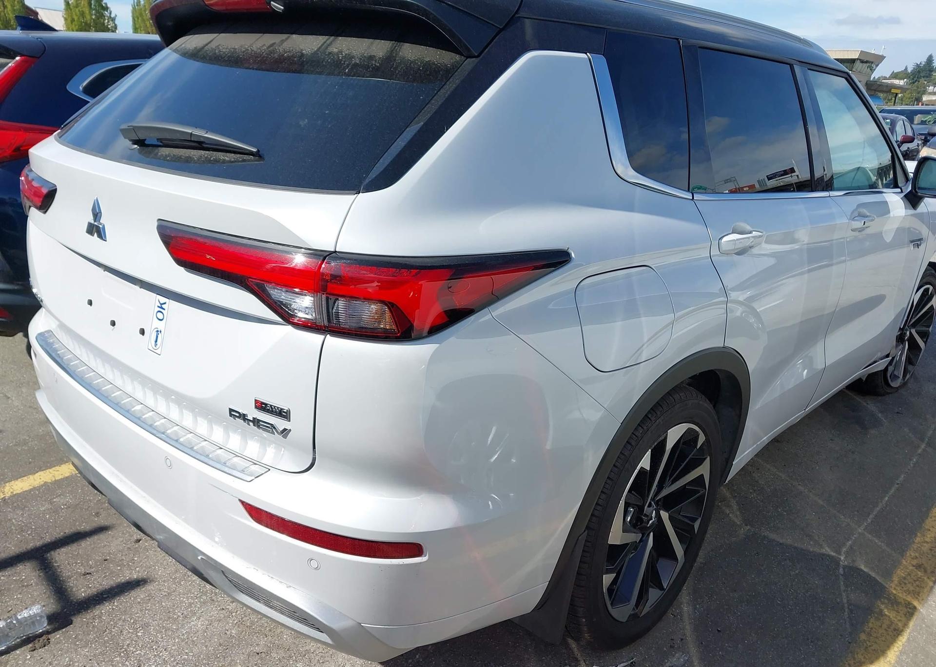 2024 MITSUBISHI OUTLANDER SEL