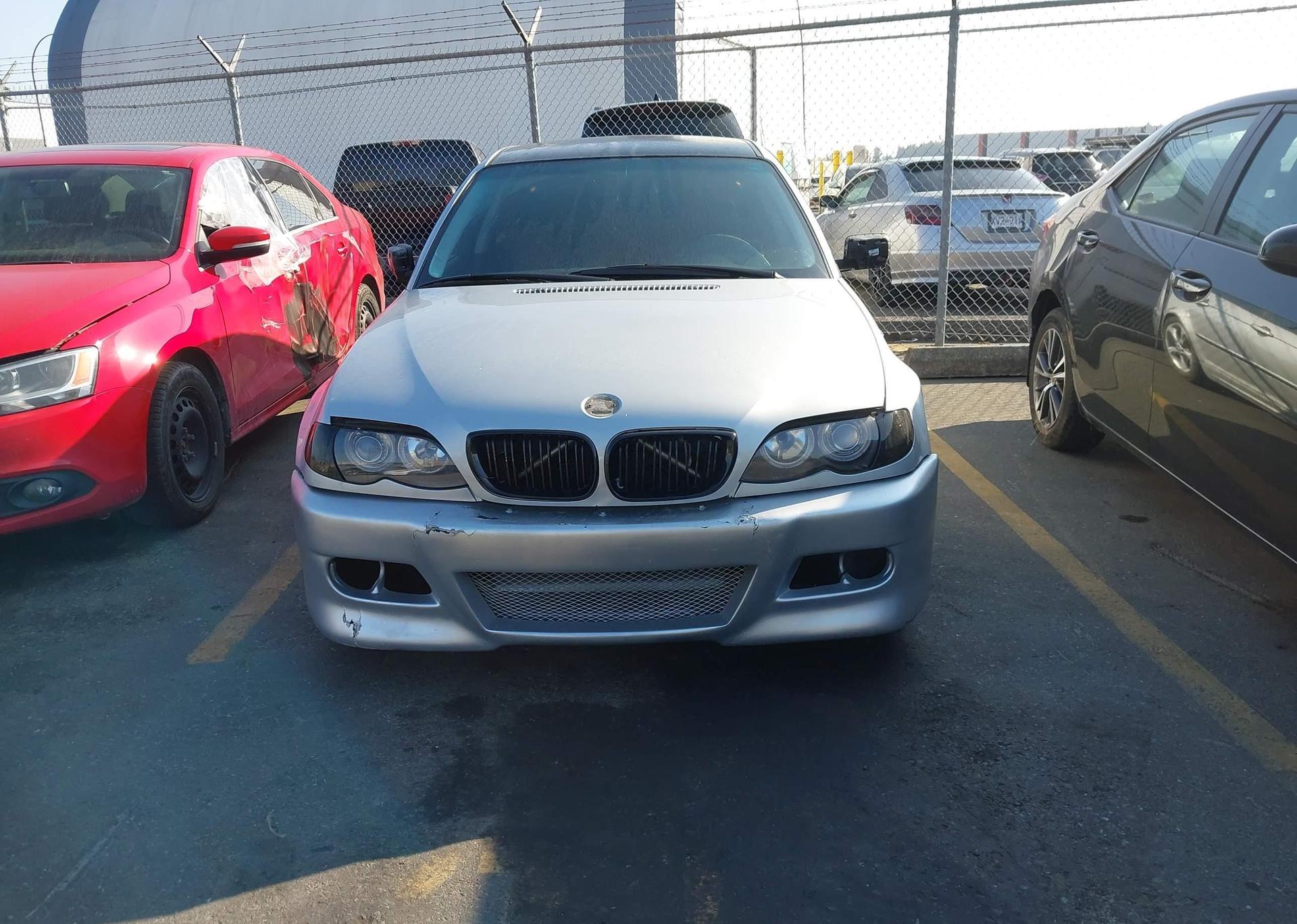 2002 BMW 320I