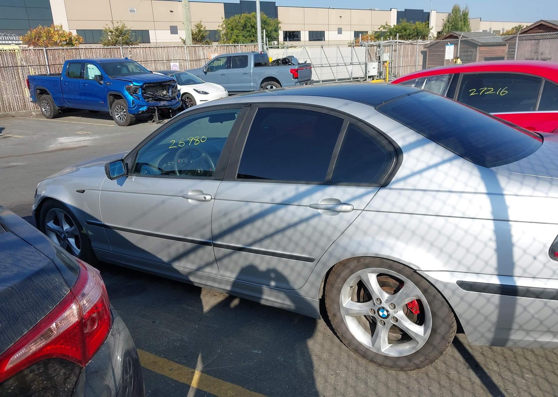 2002 BMW 320I