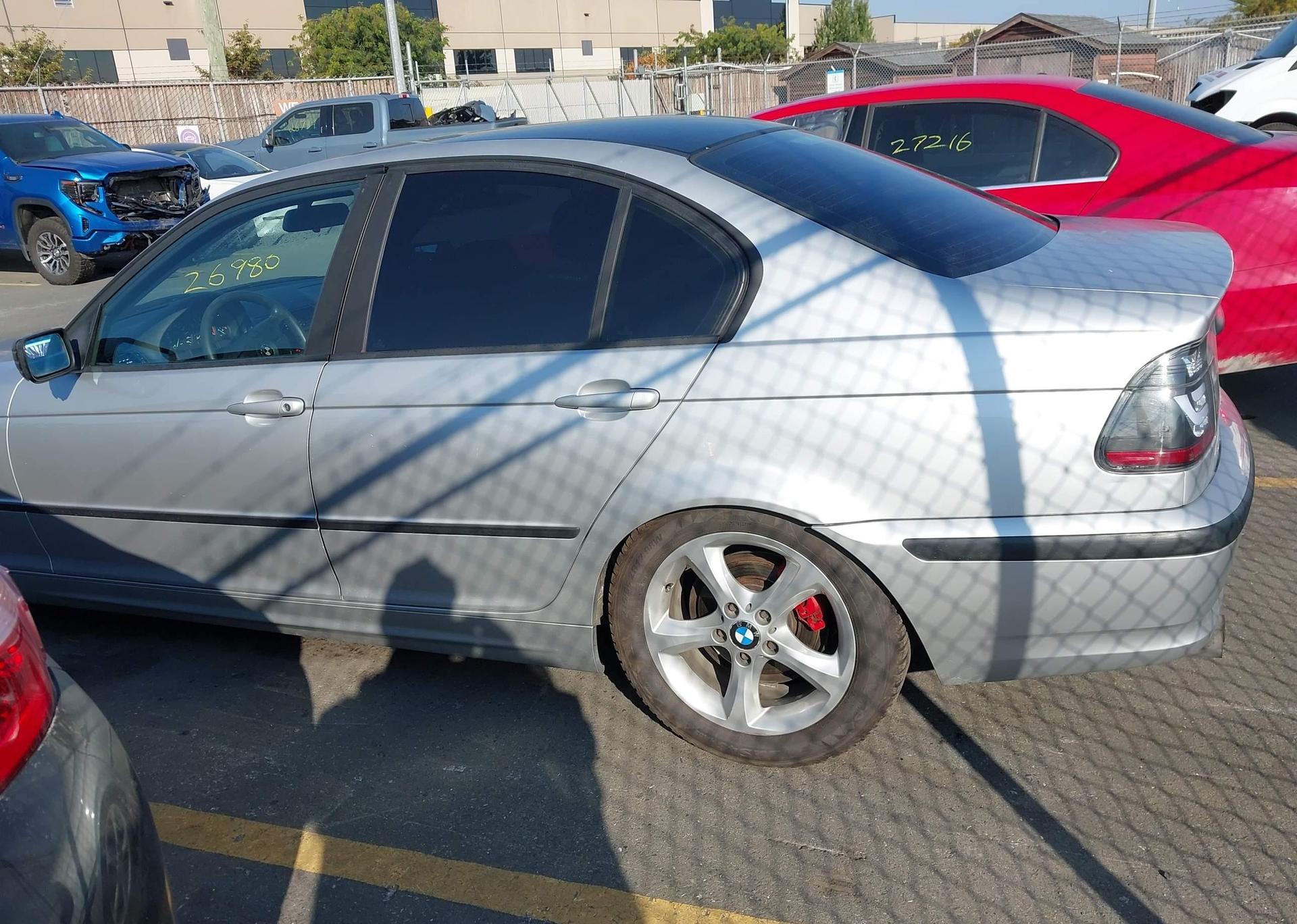 2002 BMW 320I