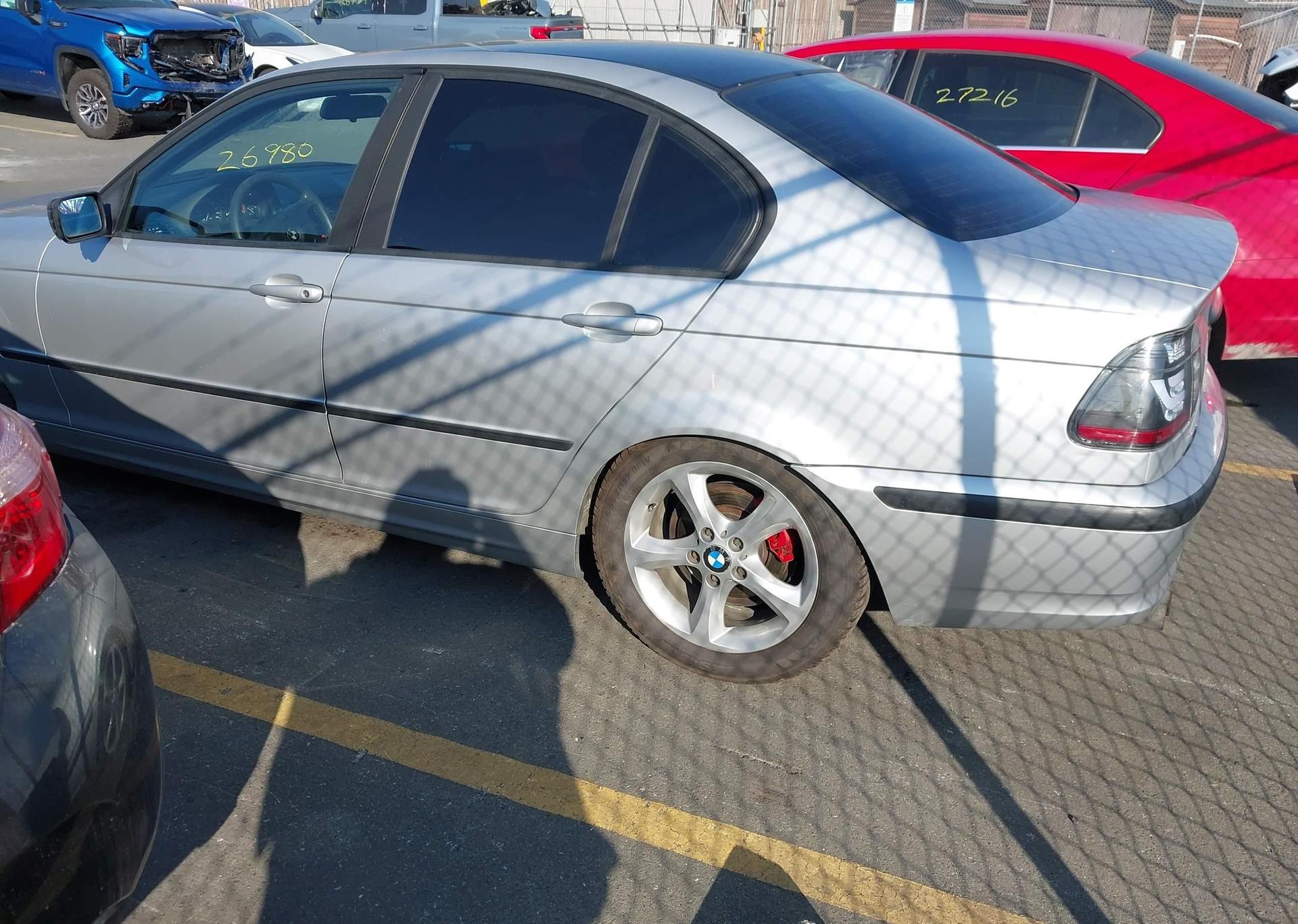 2002 BMW 320I