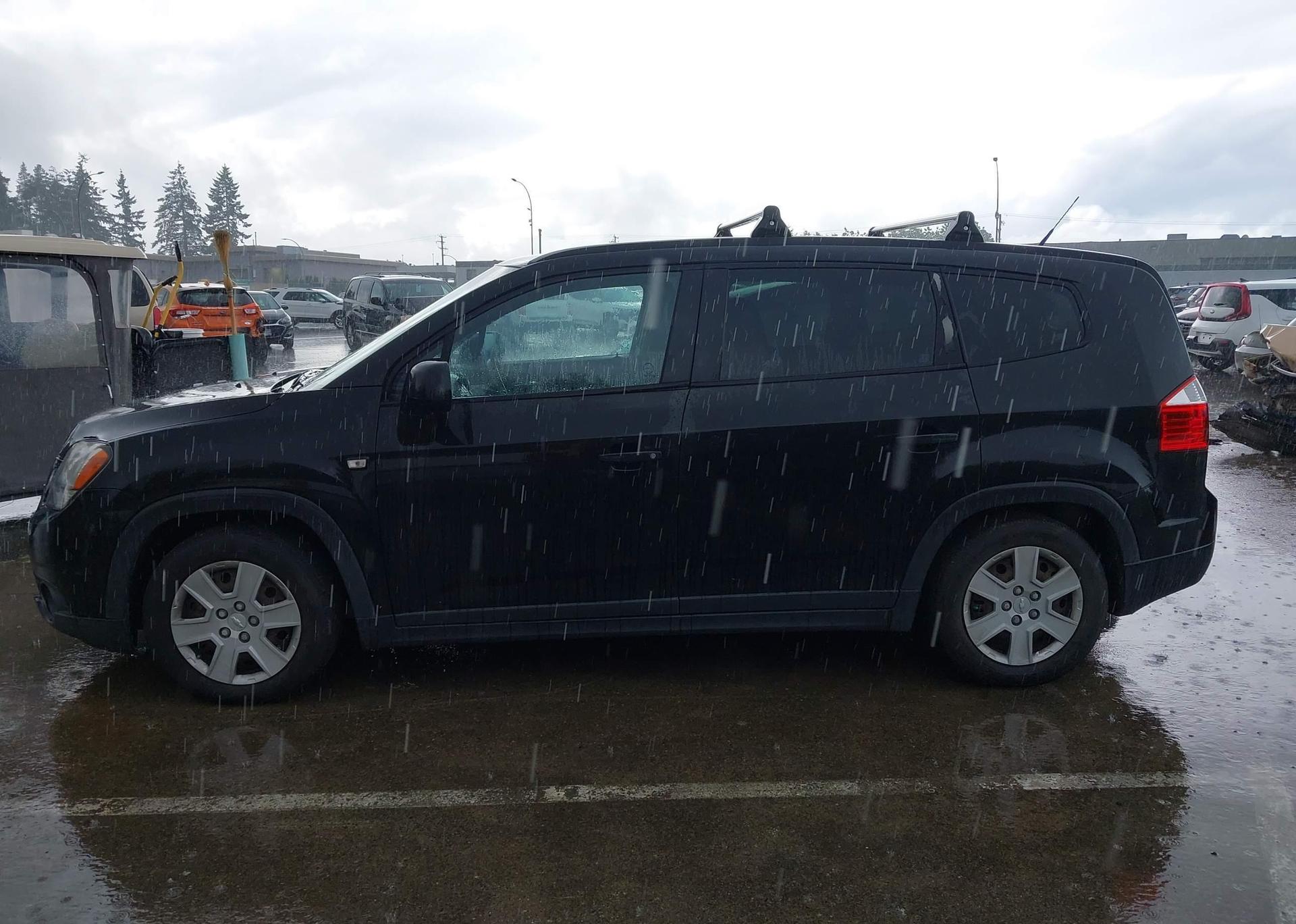 2012 CHEVROLET ORLANDO LS