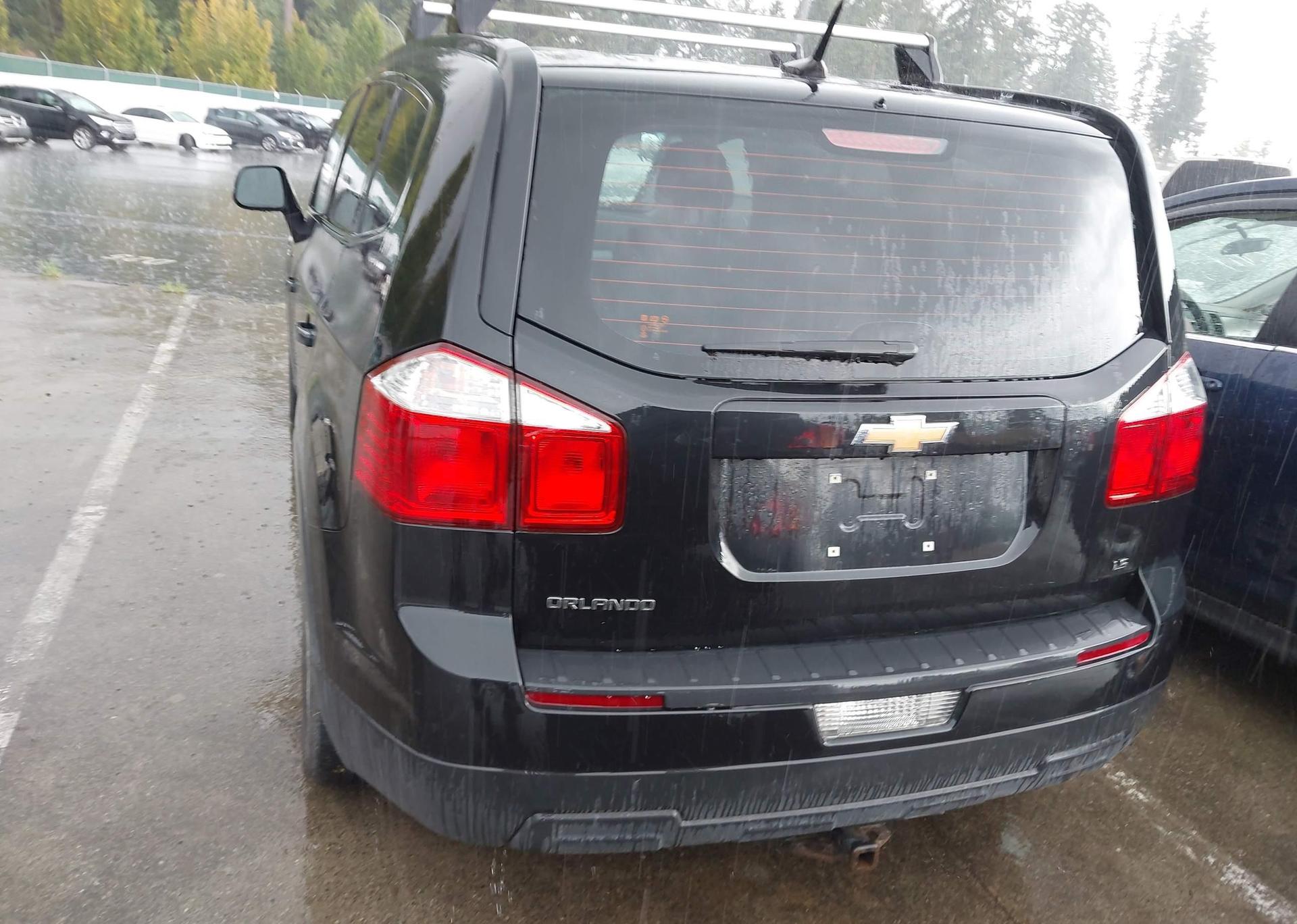 2012 CHEVROLET ORLANDO LS