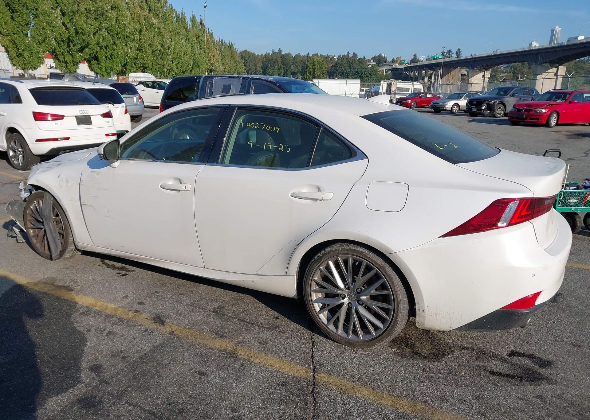 2016 LEXUS IS 300