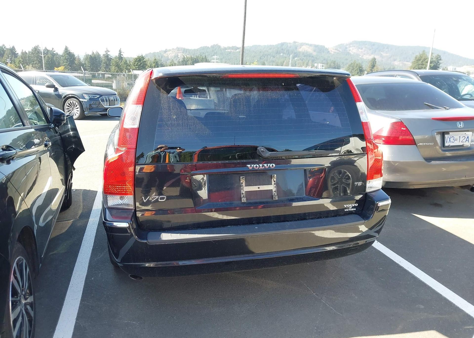2006 VOLVO V70