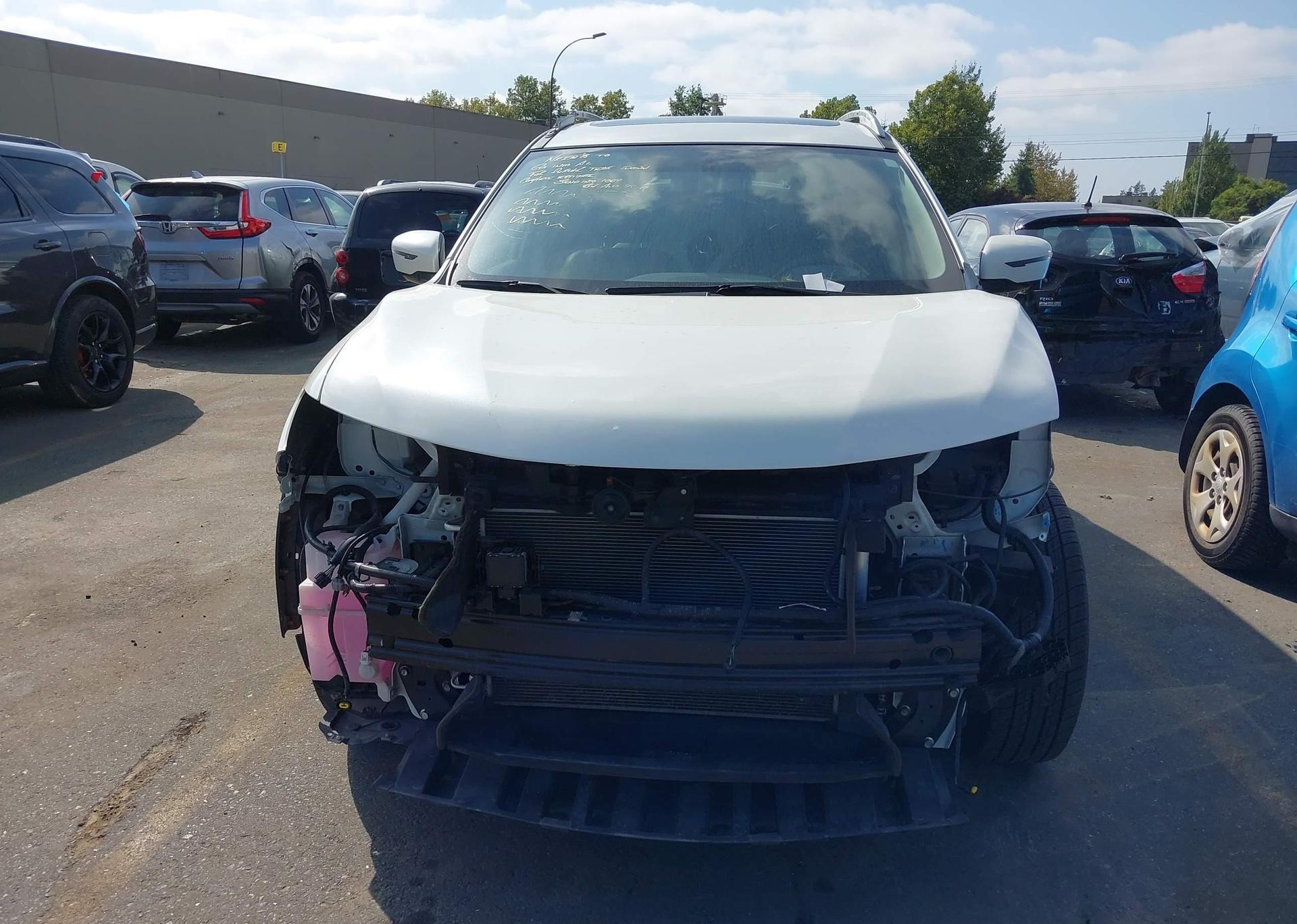 2016 NISSAN ROGUE