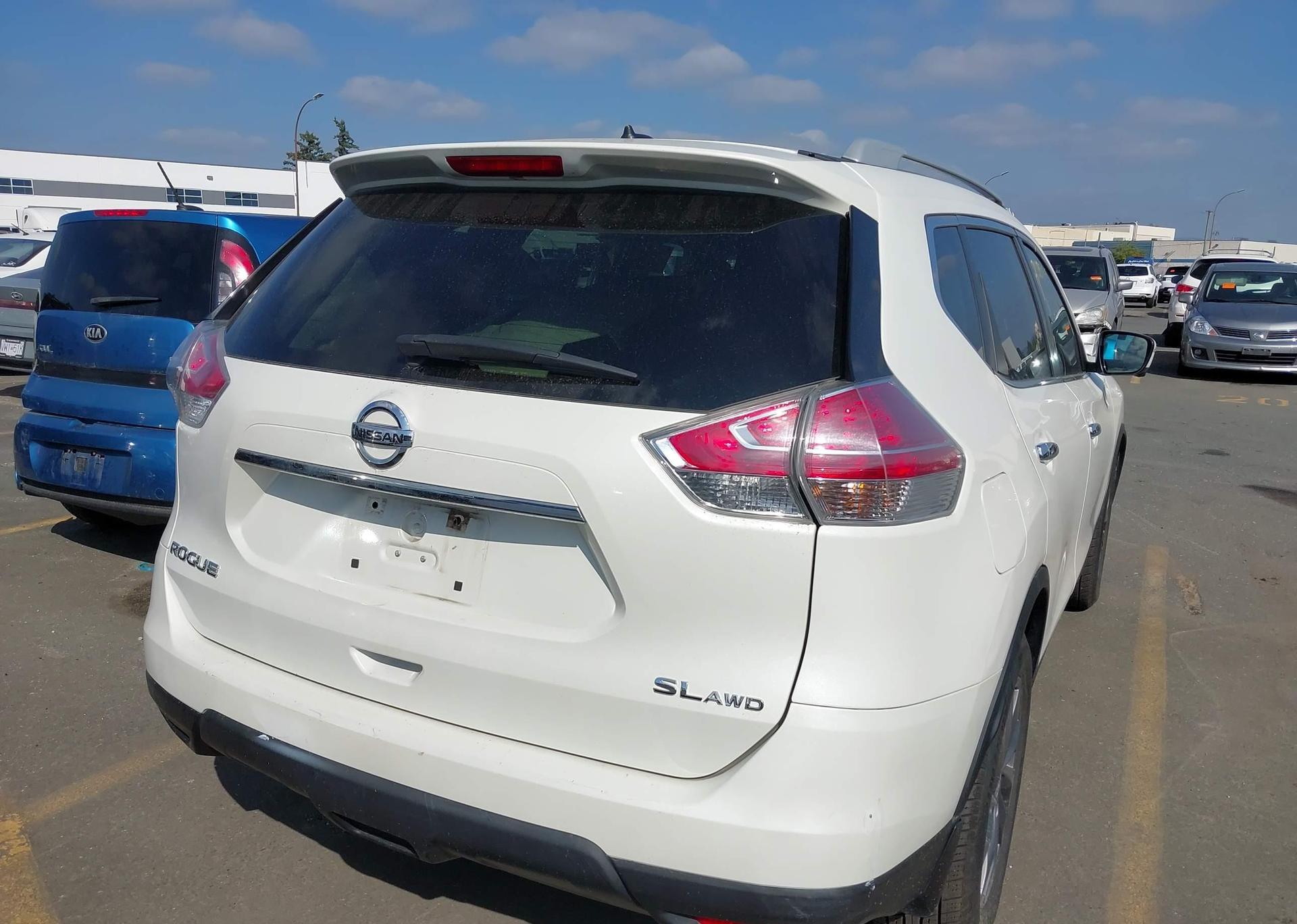 2016 NISSAN ROGUE