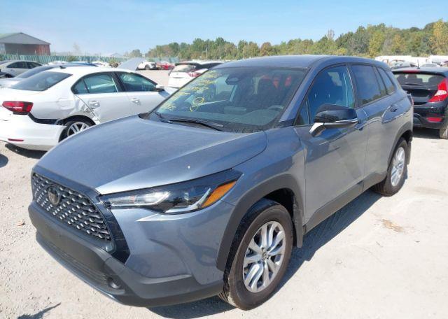 2025 TOYOTA COROLLA CROSS LE