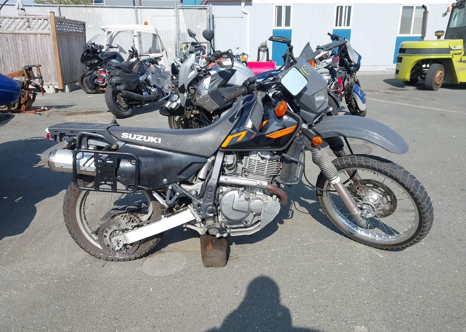 2023 SUZUKI DR650 SE