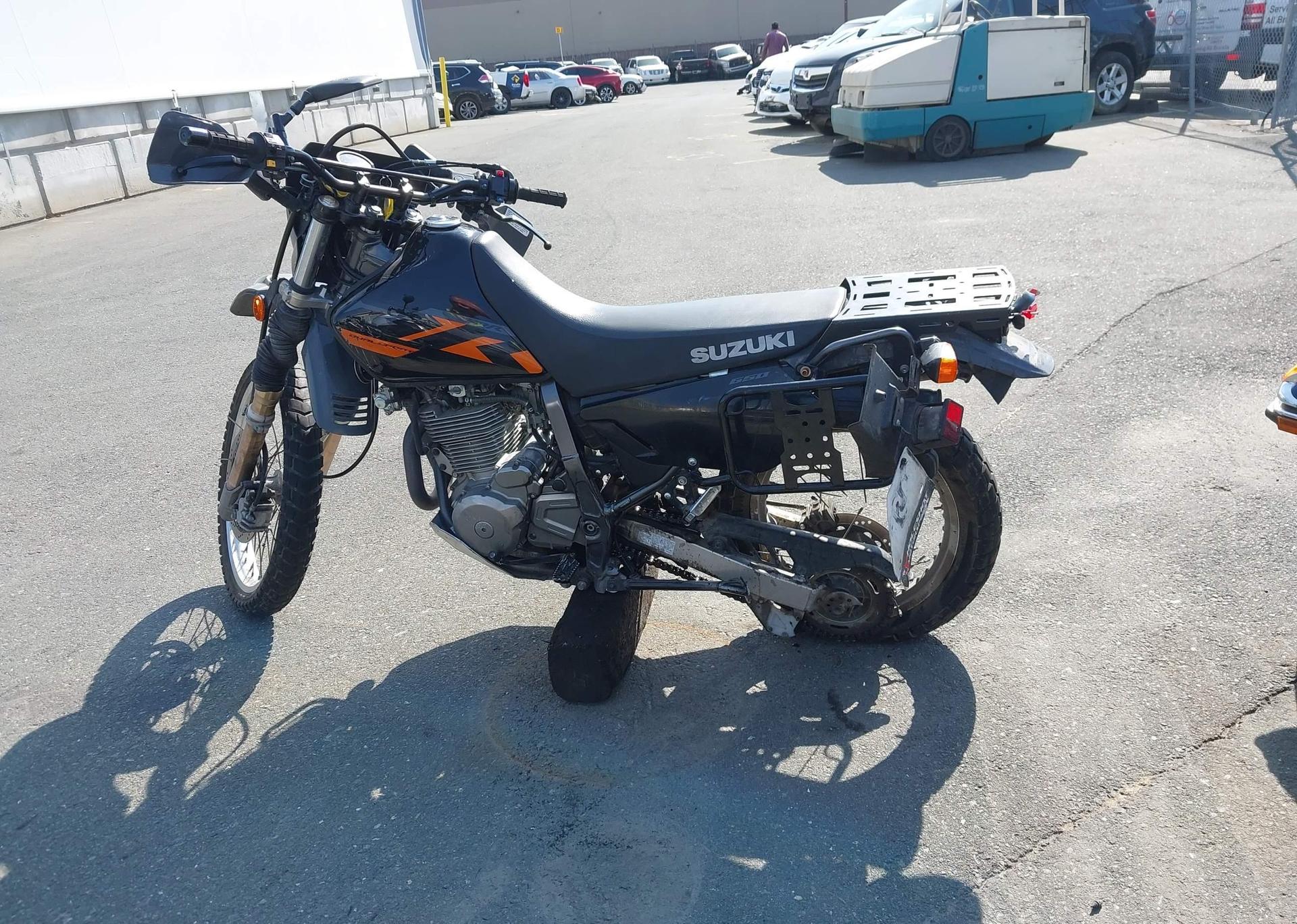 2023 SUZUKI DR650 SE