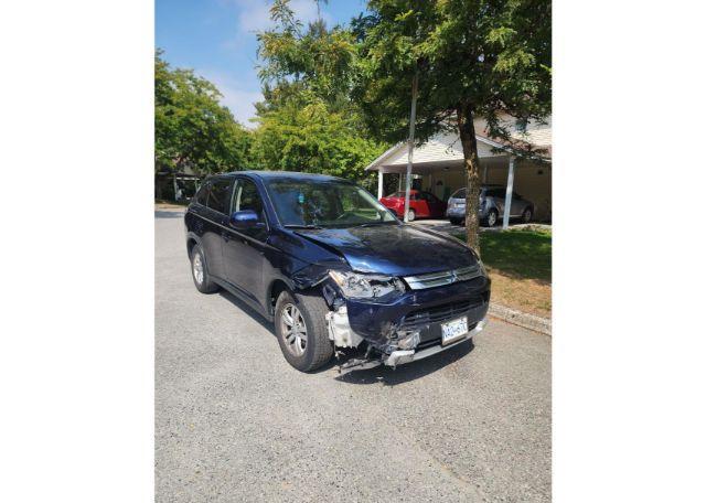 2015 MITSUBISHI OUTLANDER ES