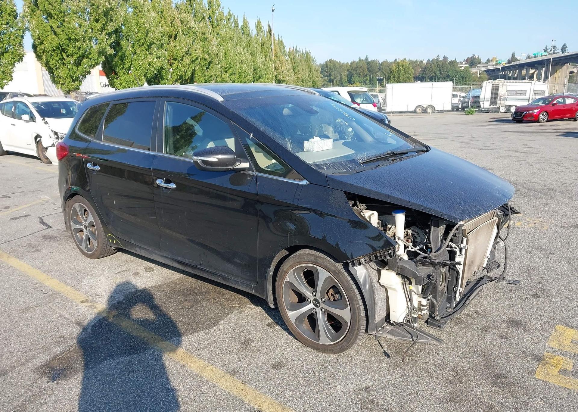 2016 KIA RONDO