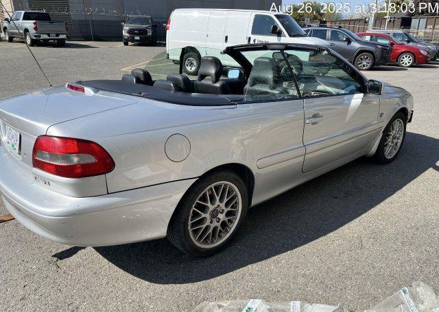 2000 VOLVO C70