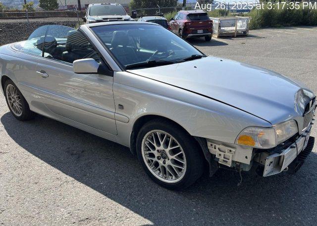 2000 VOLVO C70