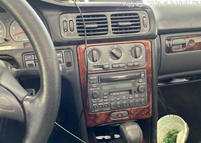 2000 VOLVO C70