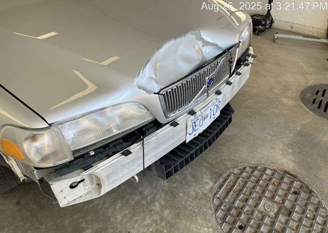 2000 VOLVO C70