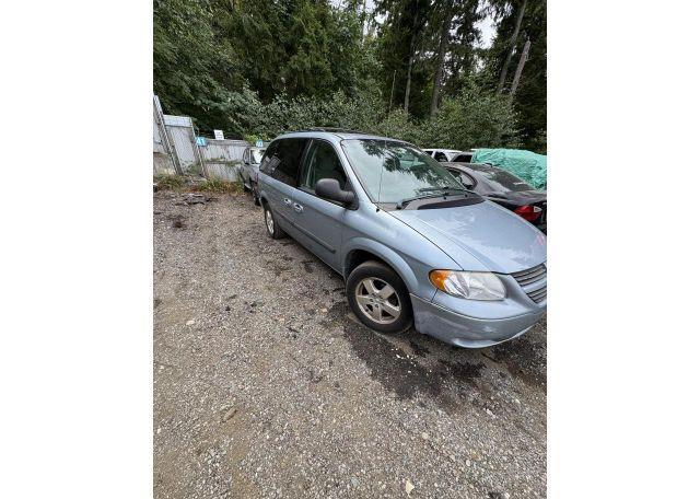 2005 DODGE CARAVAN SXT