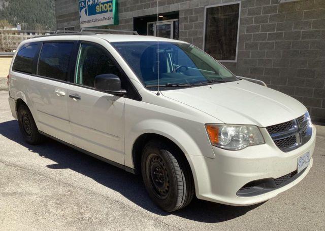 2012 DODGE GRAND CARAVAN SE