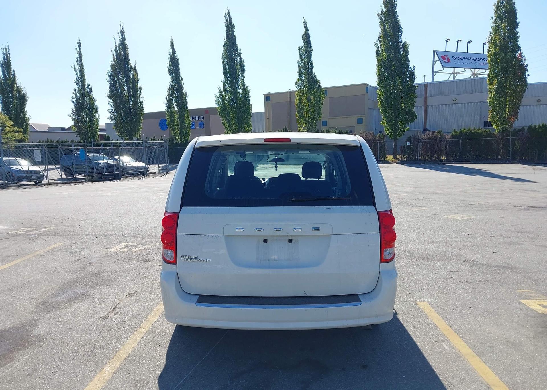 2012 DODGE GRAND CARAVAN SE