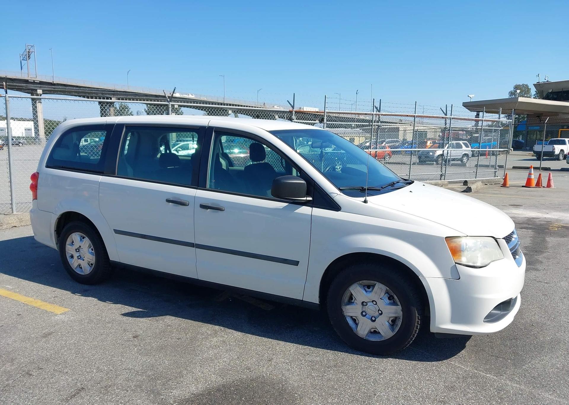 2012 DODGE GRAND CARAVAN SE