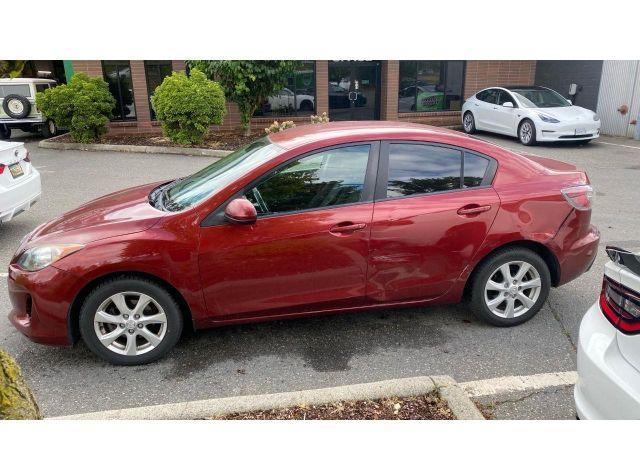 2011 MAZDA 3 I