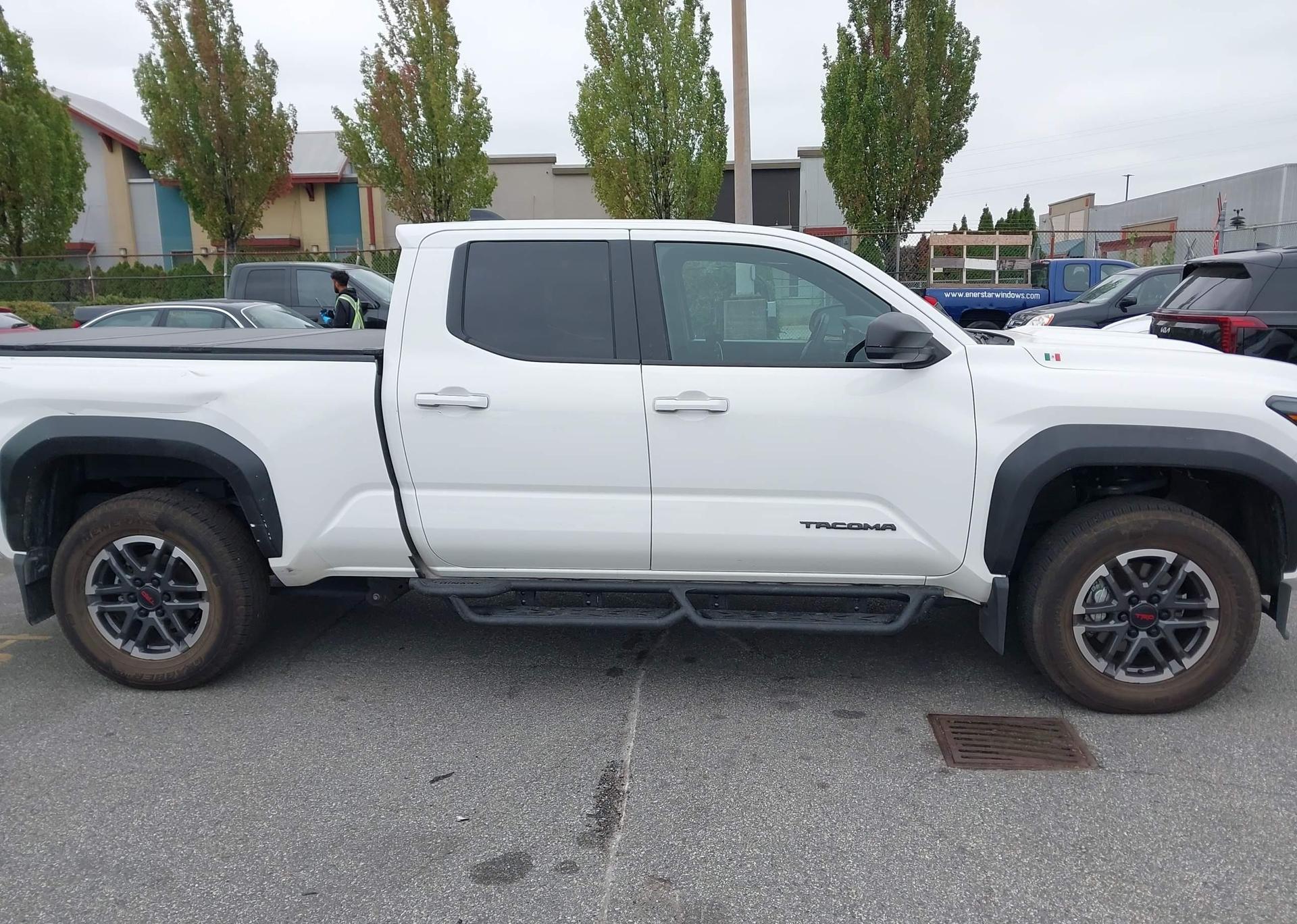 2024 TOYOTA TACOMA DOUBLE CAB